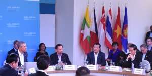 Jokowi Sambangi Markas Facebook & Google, Apa yang Diincar?