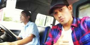 Artis Ibnu Jamil Tertarik Jadi Sopir Taksi Online