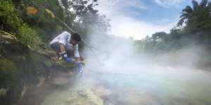 Misteri Mendidihnya Air Sungai Sepanjang 6 Km