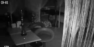 CCTV Rekam Penampakan `Kunjungi` Bar