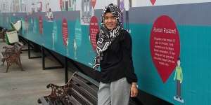 #HOTD: Hijab Monokrom Santai Vicky Ria