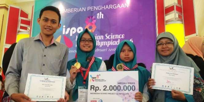 Siswi MTsN 1 Malang Temukan Alat Pembasmi Bakteri Susu