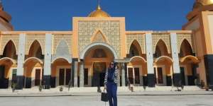 Momen #DreamTrip Padang Ziarah ke Makam Syekh Burhanuddin