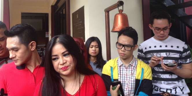 Annisa Bahar: Bang Ipul Segera Pulang...