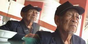 Kisah Pilu Kakek Tua Ditinggal Putri Tunggal Merantau