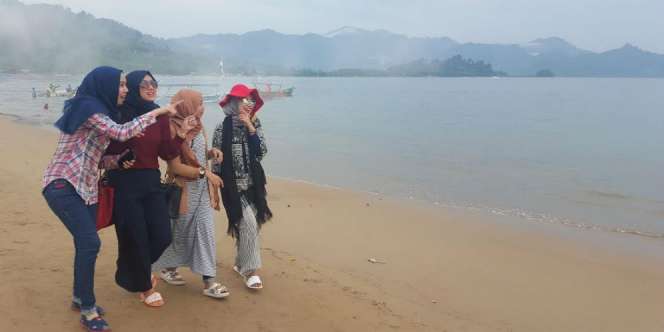 Eksotisme Padang Buai Peserta #DreamTrip Sampai Enggan Pulang
