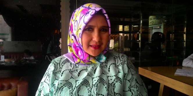 Artis Senior Yati Octavia Mantap Berhijab