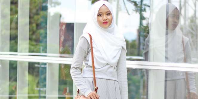 Amalia Ardiatami: Tonjolkan Sisi Feminin Lewat Rok