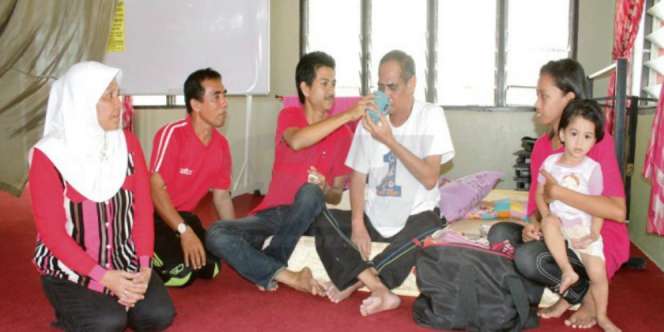 Saat Kaya Dipuja, Begitu Miskin Diusir Istri Durhaka