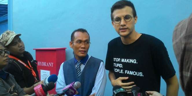 Sulit Bertemu Anak, Stuart Collin Buat Kesepakatan Tertulis