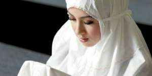Para Wanita! Ini Doa Dzikir Pelembut Hati Suami