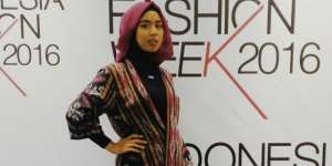 #HOTD: `Outer` Tenun Banjarmasin Vania Eka Putri