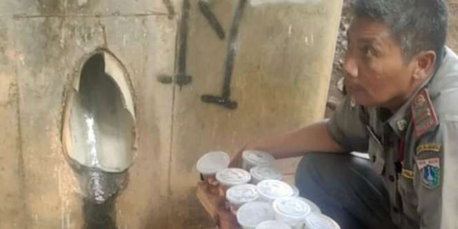 PKL Monas Jual Es Teh dari Air Tetesan Rel Kereta?