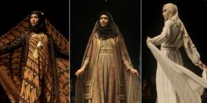 Itang Yunasz Membawa 'Kanjeng'  di IFW 2016