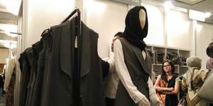 Editor`s Pick: Rani Hatta, Garis Design Tegas Jadi Buruan