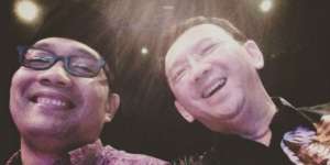 Pertemanan `Enggak Pake` Suudzon Kang Emil dan Ahok