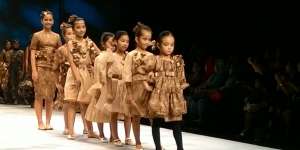 Nuansa Baru `Glow of Parai` Barli Asmara