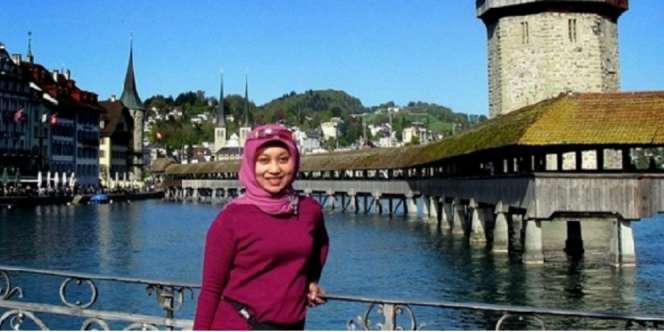 Juliana Dewi: 7 Cara Menikmati Rintikan Hujan
