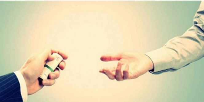 Hukum Suami Memakan Gaji Istri