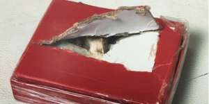 Beli Jam Tangan Emas di Toko Online, yang Diterima Malah...