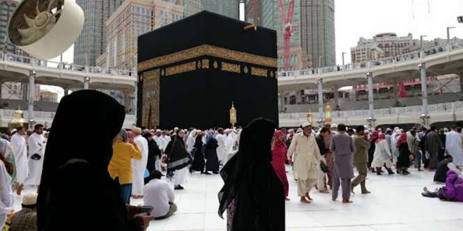 Kisah Nyata Seorang Wanita Cantik Diazab di Tanah Suci