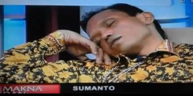 Video Sumanto Ketiduran Saat Siaran Live