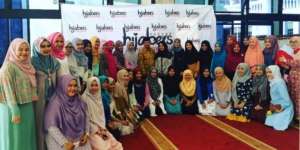 Hijabers Community: `Hari Wanita` dan Membangun Umat