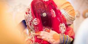 Suami Terlalu Ganteng, Istri Minta Cerai