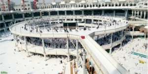 Mataf Kabah Mulai Dibongkar