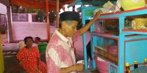 Kisah Tukang Soto di Cililitan Buat Haru Netizen