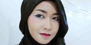 Allseebee: Perkaya Makeup dengan Teknik 'Ombre Lips'