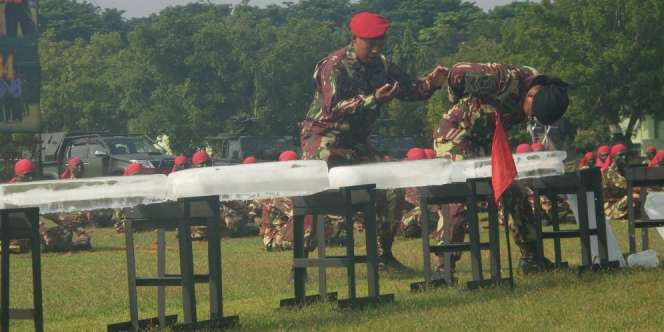 Prajurit Kopassus Ini Lakukan Hal 'Gila', Bikin Tercengang