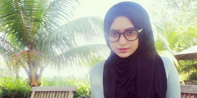 Rambut Rontok Wanita Termasuk Aurat?
