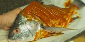 Cara Jitu Menghilangkan Bau Amis Ikan