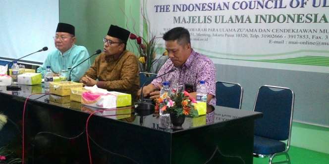 `Apakah Agama Mereka Kuat, Bagaimana Sholatnya?`