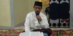 Kisah Pedagang Gorengan Bersuara Emas Lepas dari Jerat Riba