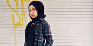 #HOTD: `Outerwear` Panjang Solusi Berbusana Zakiyatul Arfiani