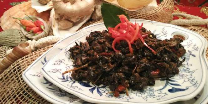 Mencicipi Lezatnya Tumis Kerang Hijau `Beta Ruma`