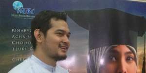 Cara Dakwah Cholidi Asadil Alam dengan Busana