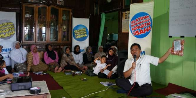 Pemerintah Jokowi Pangkas Tiga Izin, Bisnis Dipermudah
