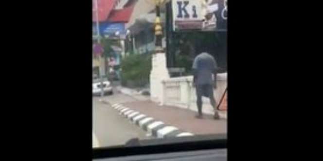 Kisah Sebenarnya Manusia Tanpa Kepala Berjalan di Siang Hari
