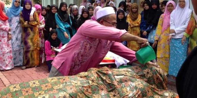 Masya Allah...Wanita Wafat Saat Takbiratul Ihram