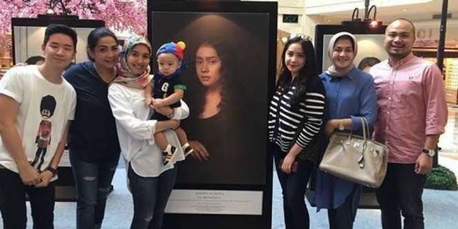 Heboh Foto Laudya Cynthia Bella Gendong Anak Raffi Ahmad