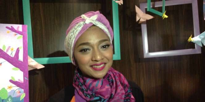 Ini Gaya Busana Favorit Chiki Fawzi