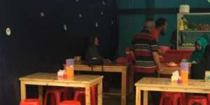 Bisnis Kuliner, Caisar `YKS` Gratiskan Penghapal Surat Al Mulk