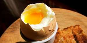 Sekali Merebus Telur Dibayar Rp 2 Juta, Anda Mau?