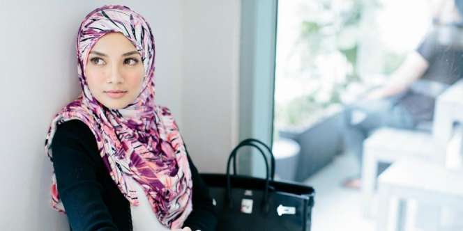 Bagaimana Jilbab Bisa Menguasai Fashion Dunia