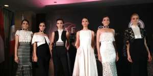 Sebastian Gunawan Melenggang di Fashion Show Paris