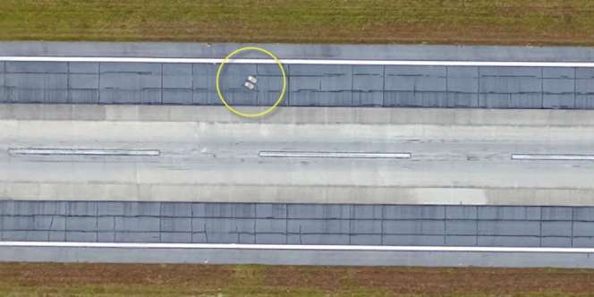 Misteri 2 Makam di Atas Landasan Pacu Bandara