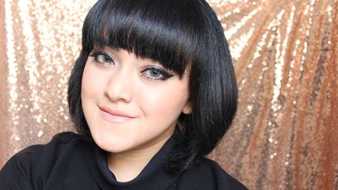 Rahasia di Balik Make Up Lizzie Parra dan #IbuIbuHot